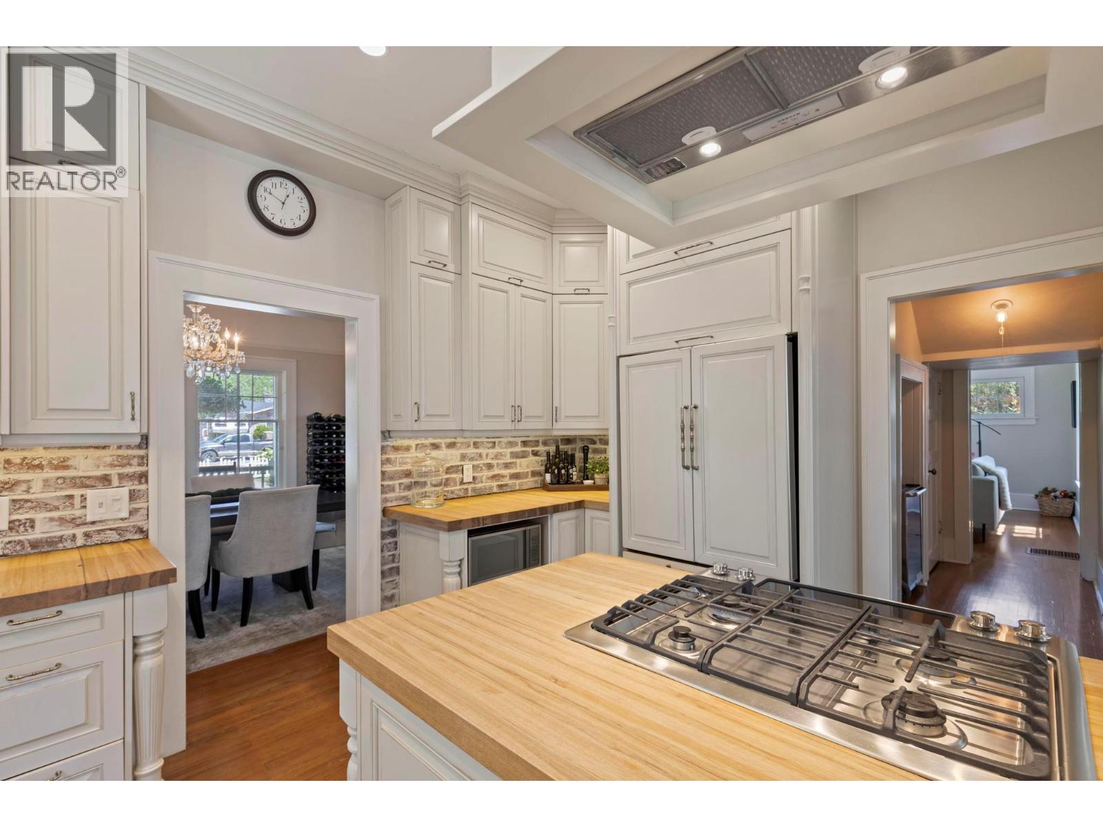  1001 Lawrence Avenue, Kelowna