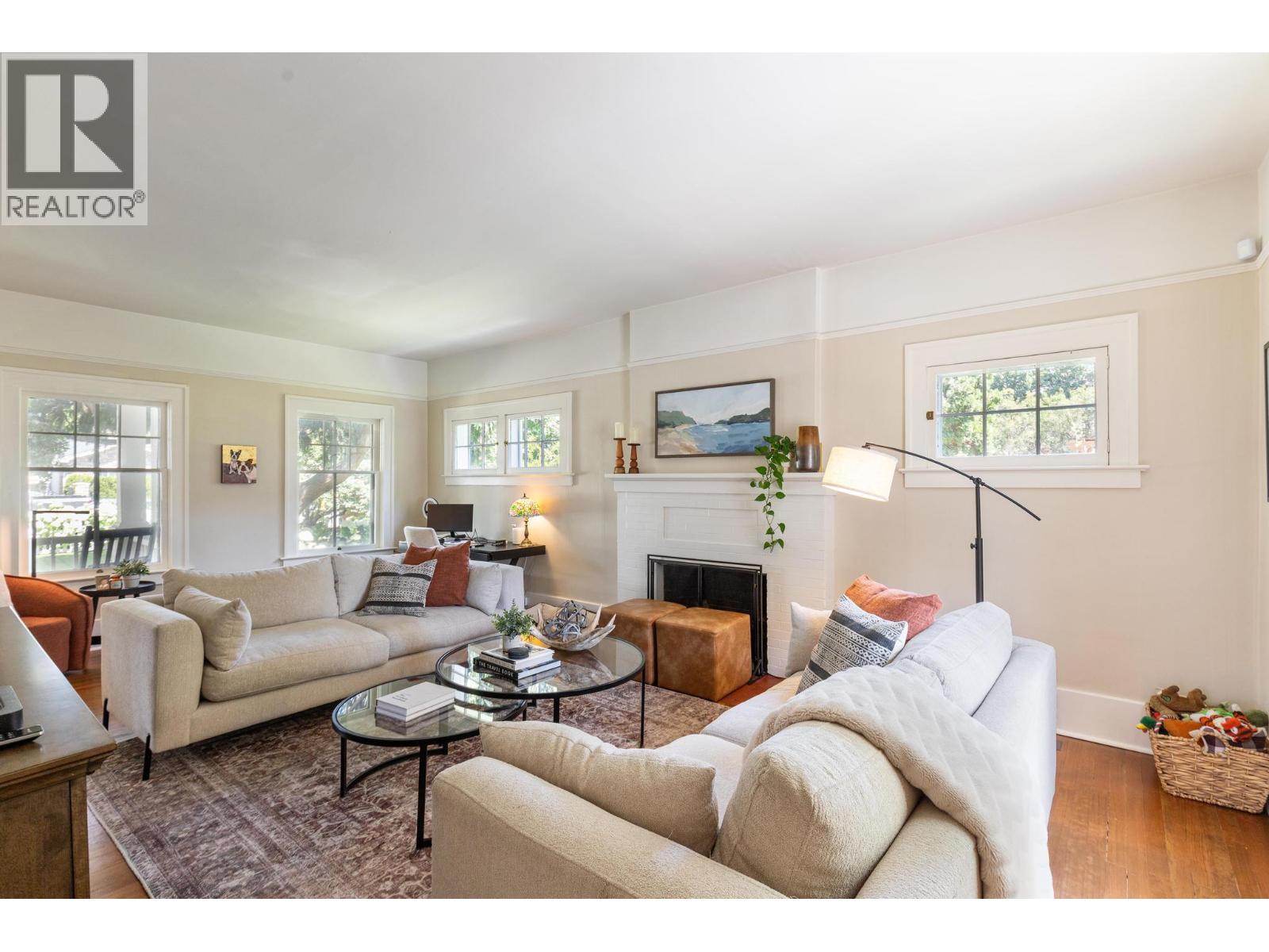  1001 Lawrence Avenue, Kelowna