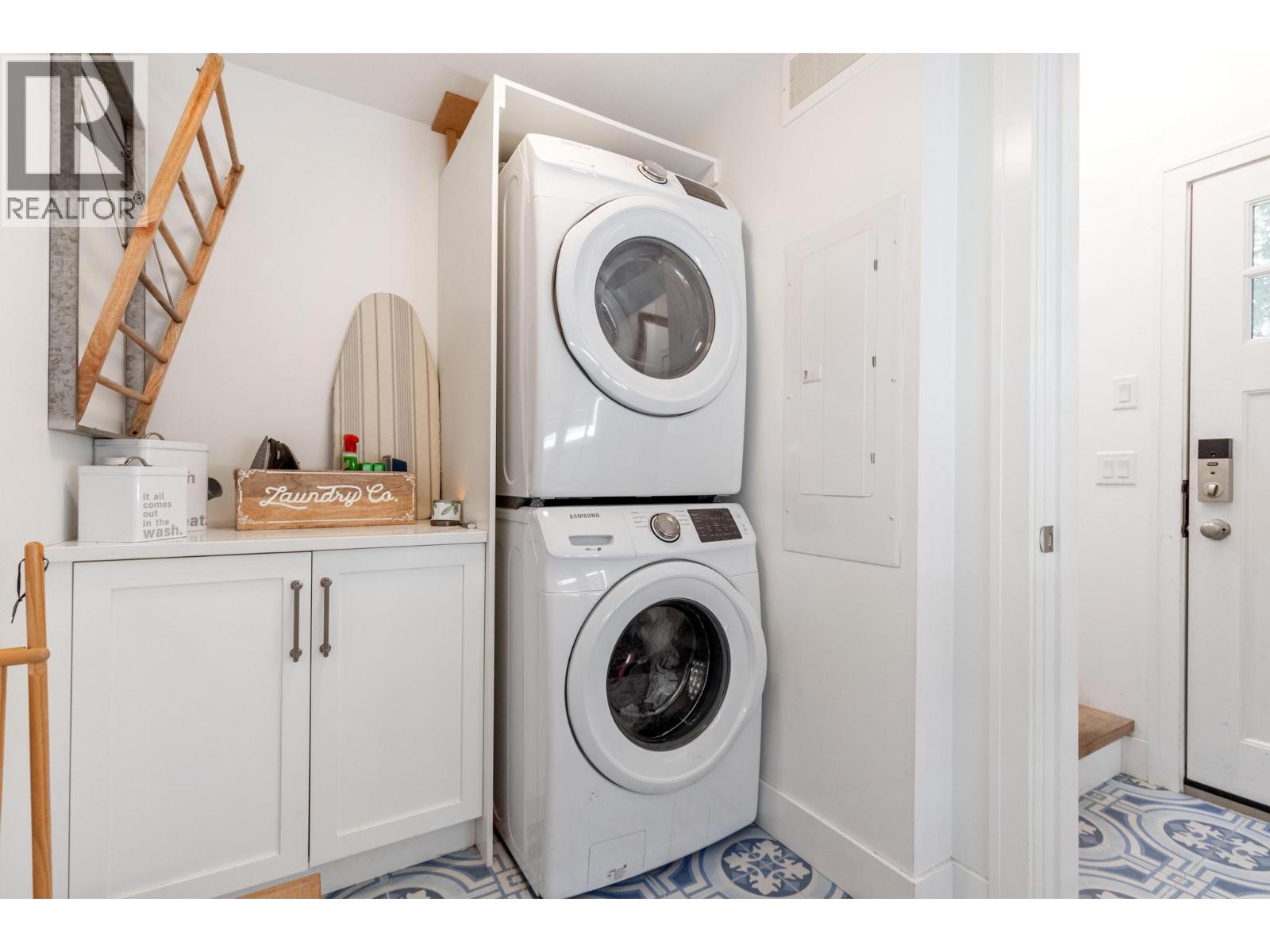  1001 Lawrence Avenue, Kelowna