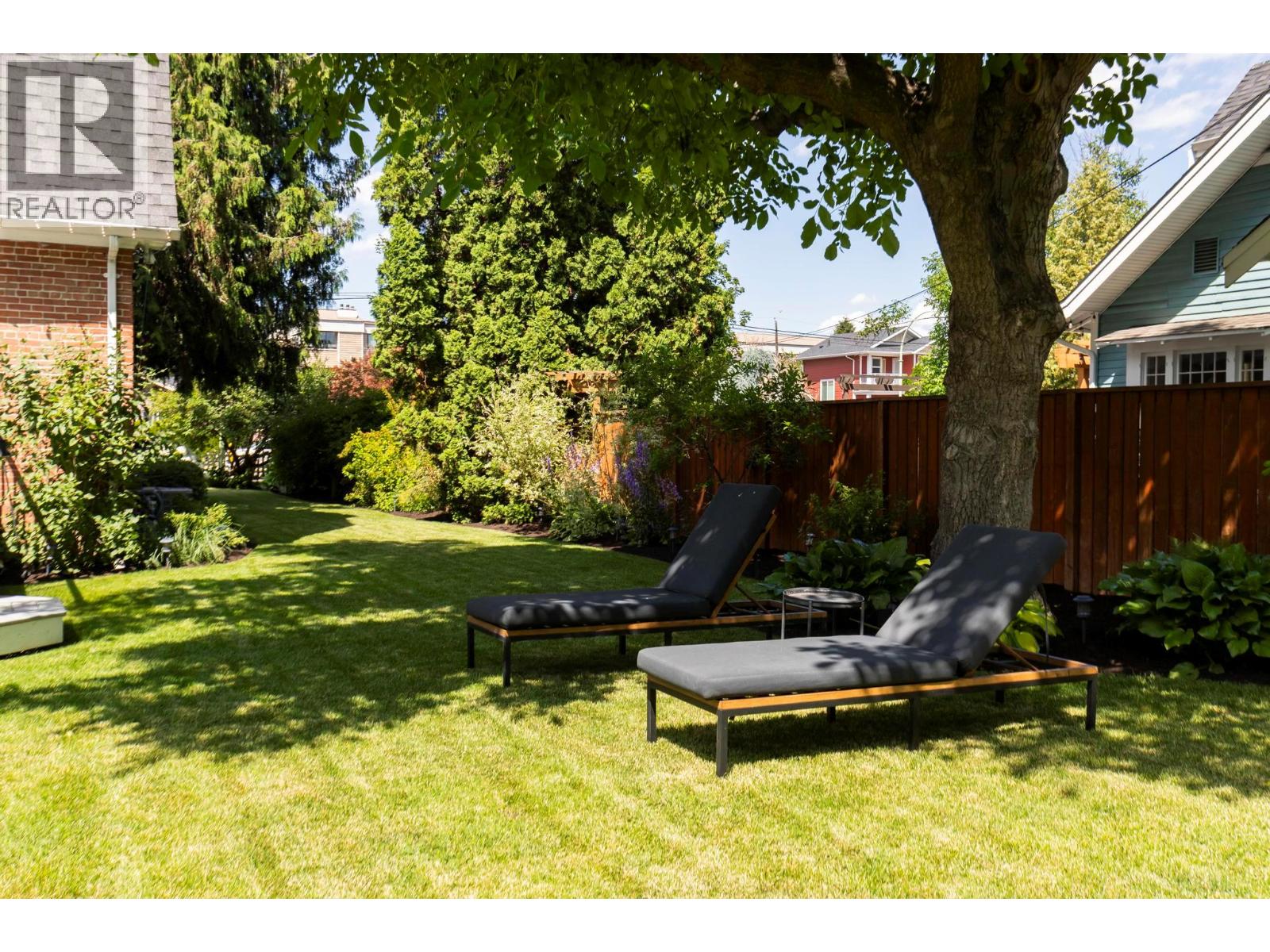  1001 Lawrence Avenue, Kelowna