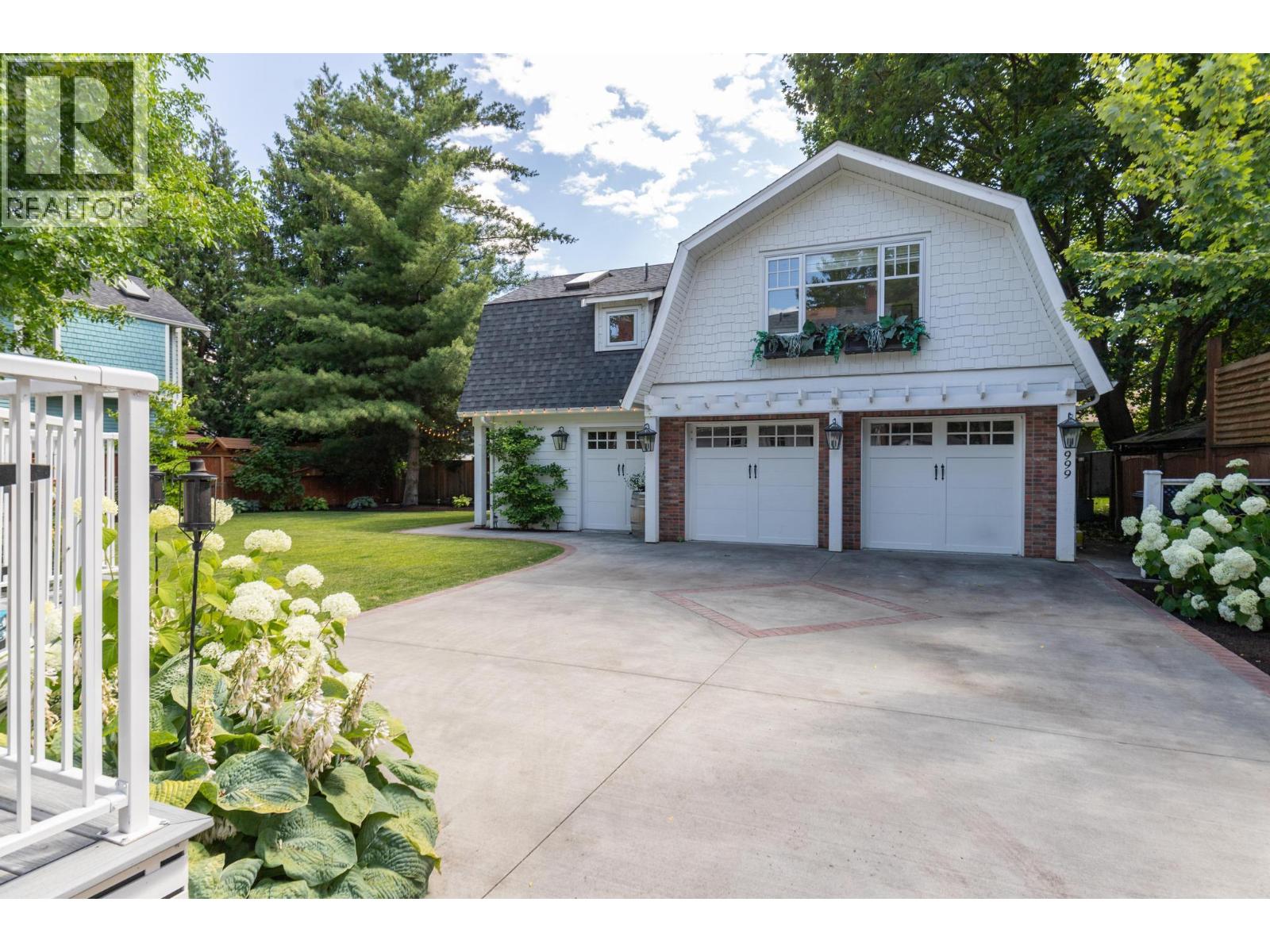  1001 Lawrence Avenue, Kelowna