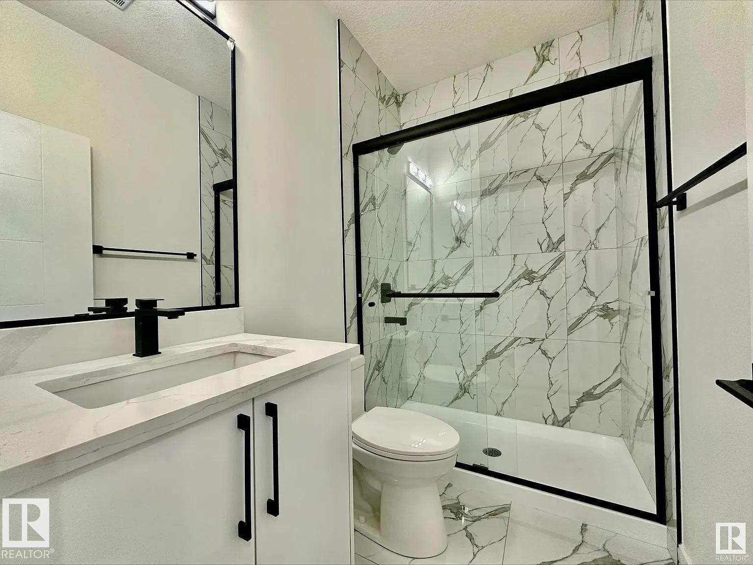 38 ASTORIA PL, Devon