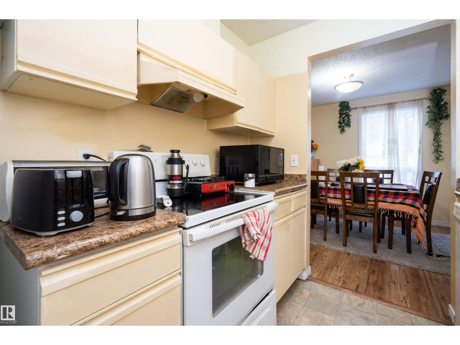 644 SADDLEBACK RD NW, Edmonton