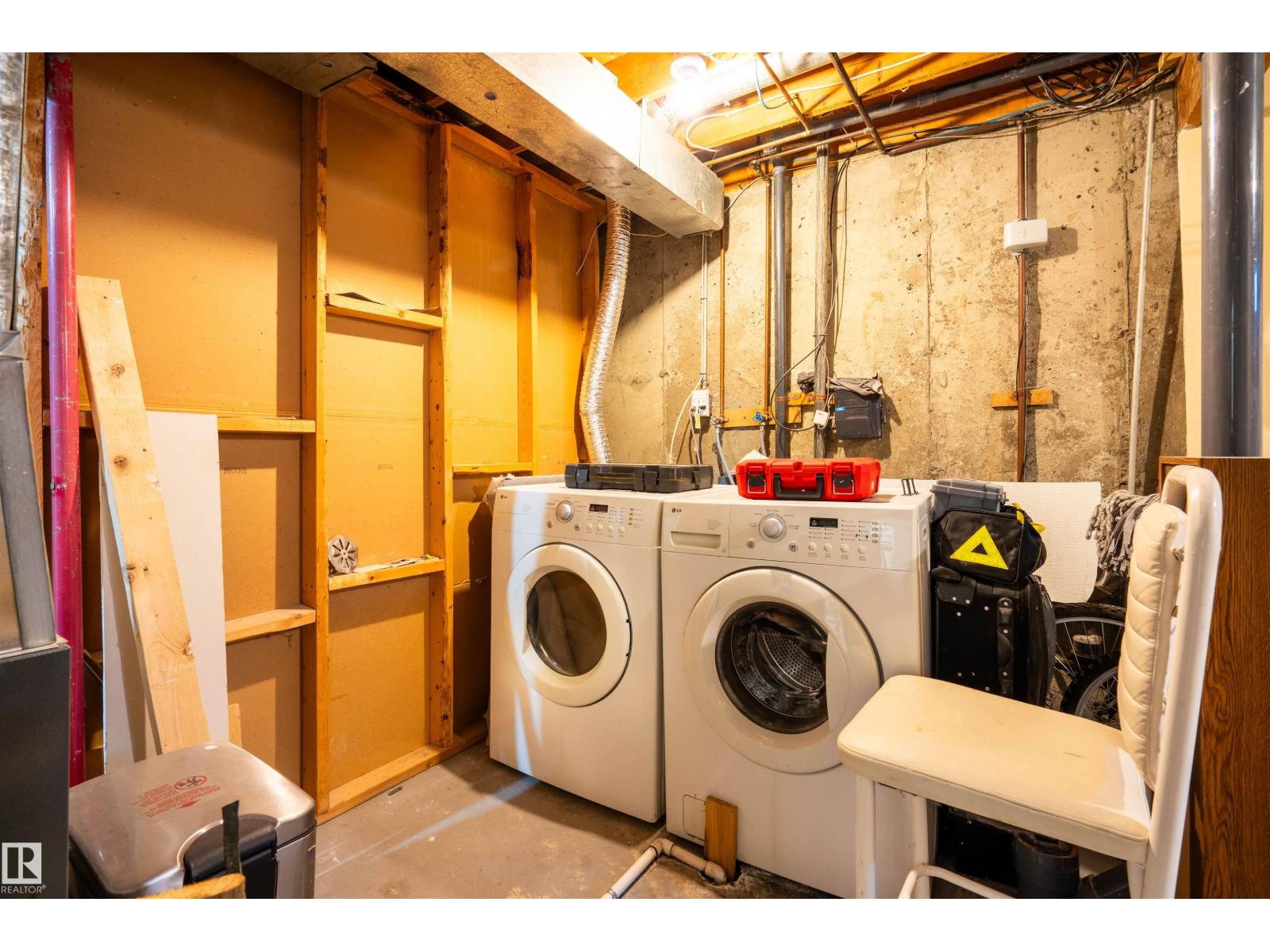 644 SADDLEBACK RD NW, Edmonton