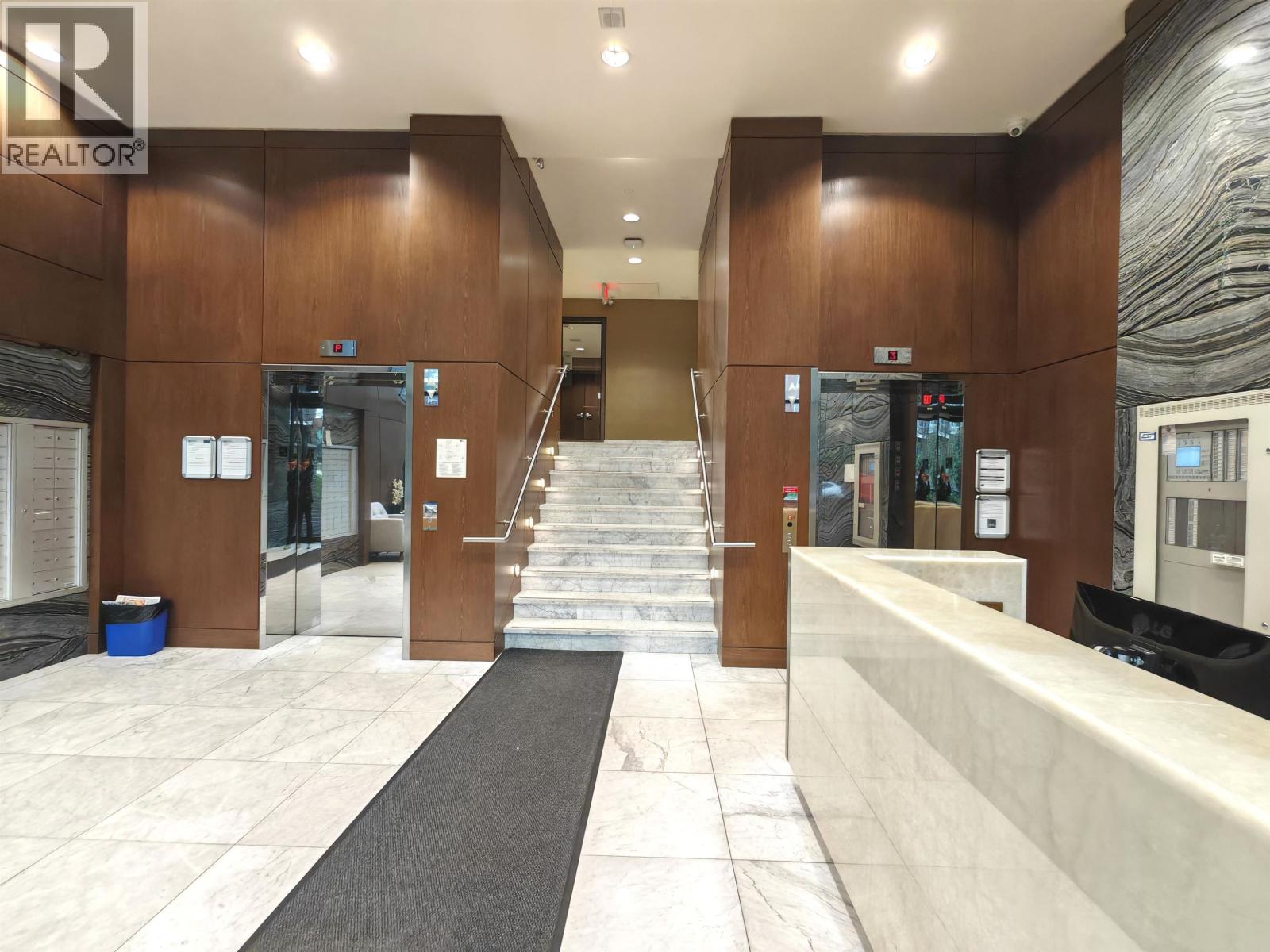 #305-9388 ODLIN Road, Richmond