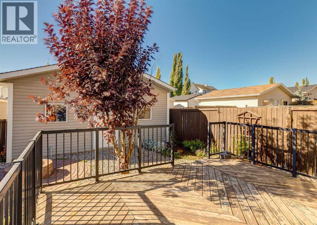 Single Family House for Sale in  Tuscany Springs Way NW Tuscany Calgary 