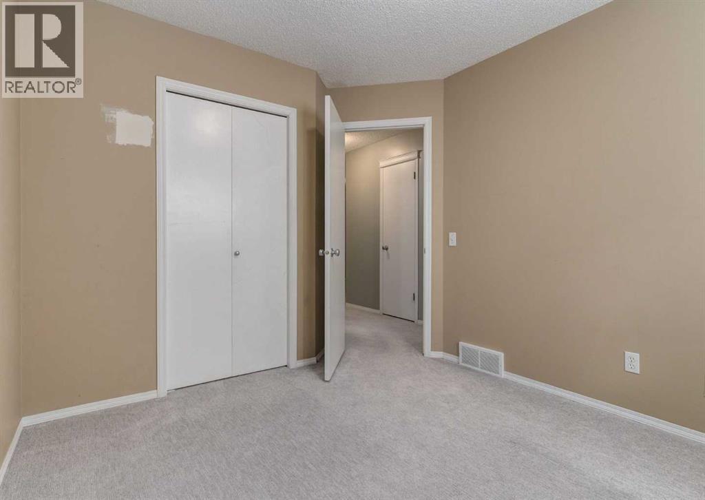 Single Family House for Sale in  Tuscany Springs Way NW Tuscany Calgary 