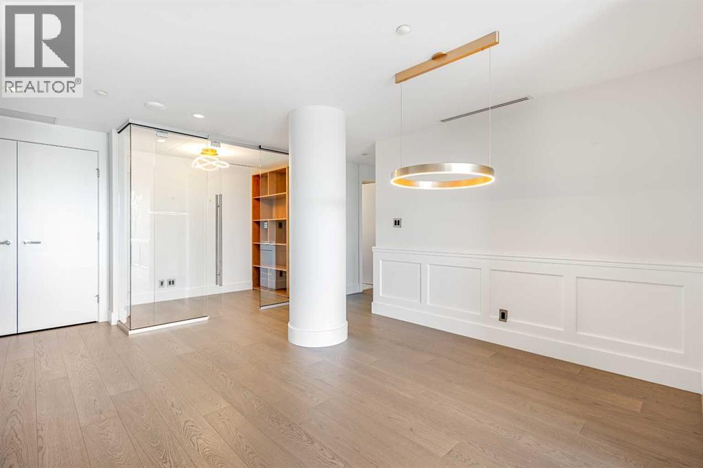 Single Family House for Sale in    Avenue SW Eau Claire Calgary 