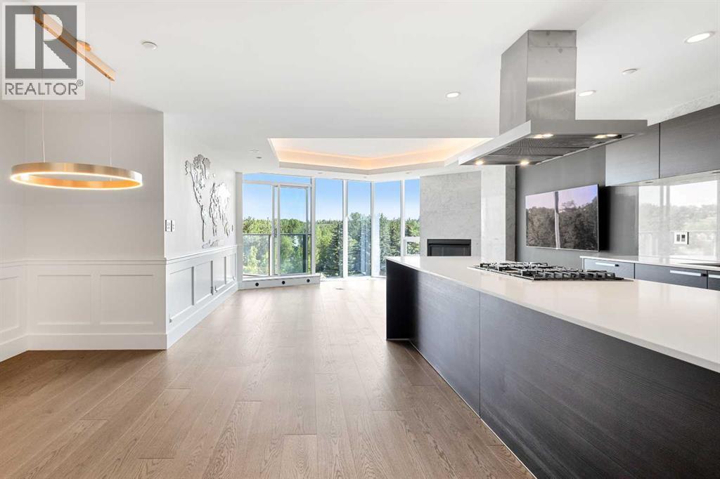 Single Family House for Sale in    Avenue SW Eau Claire Calgary 