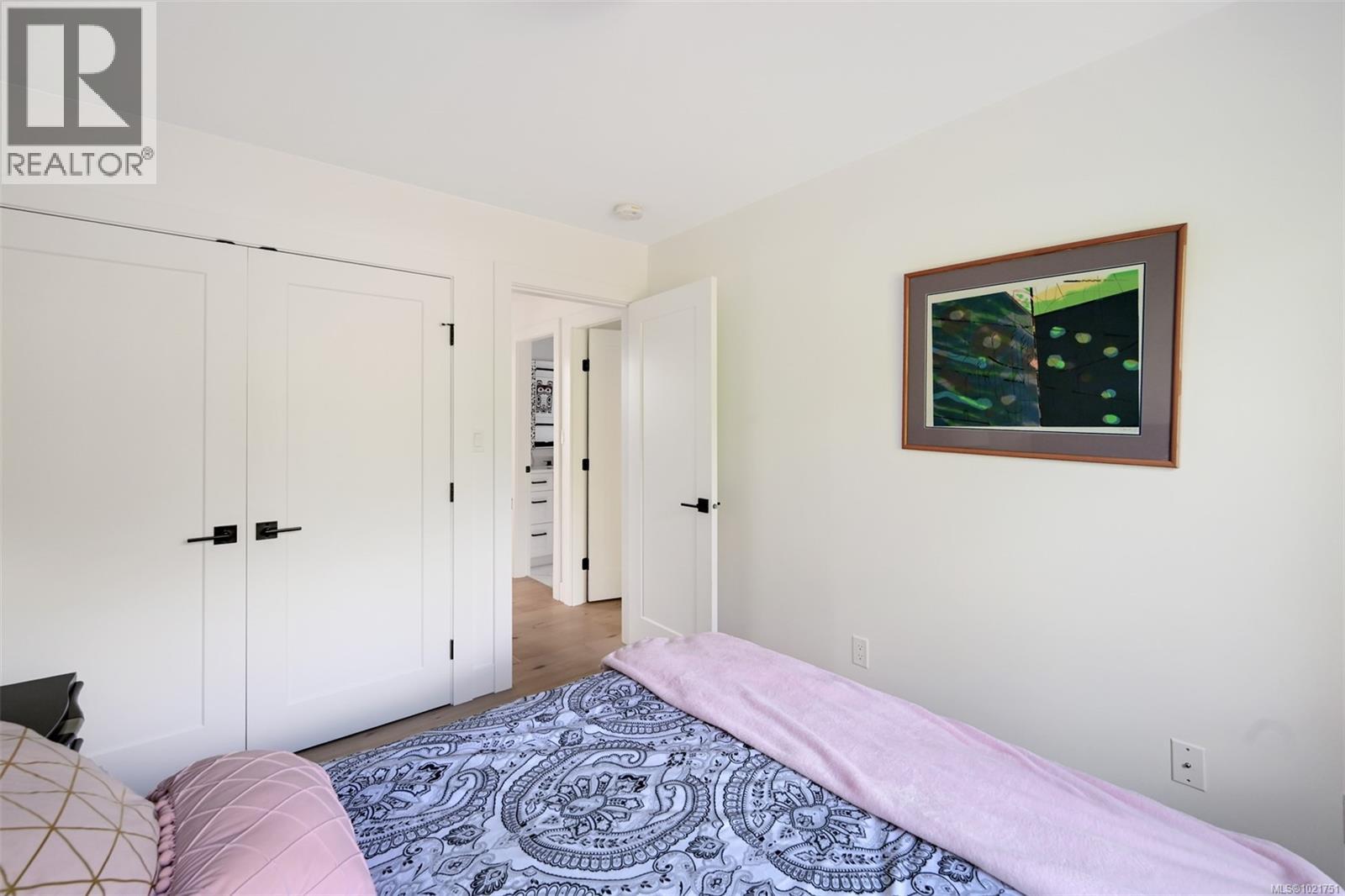 8 Woodville Pl, View Royal