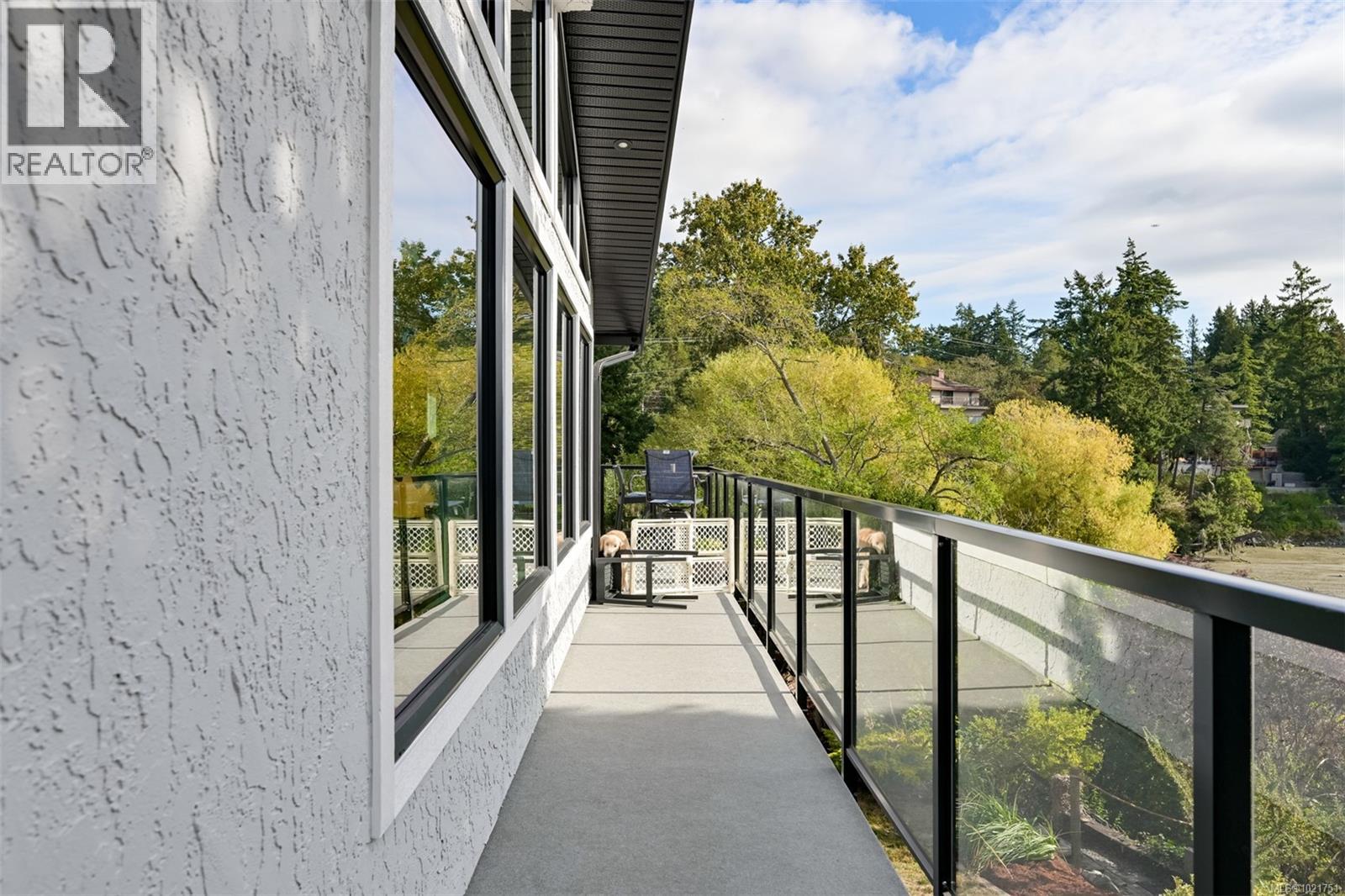 8 Woodville Pl, View Royal