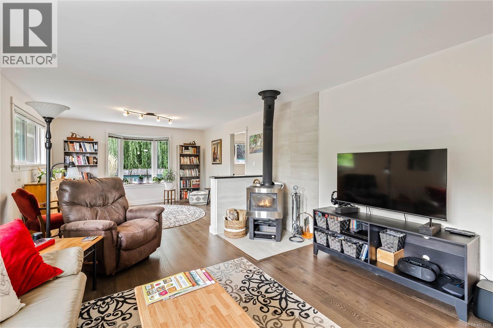  220 Park Drive, Salt Spring