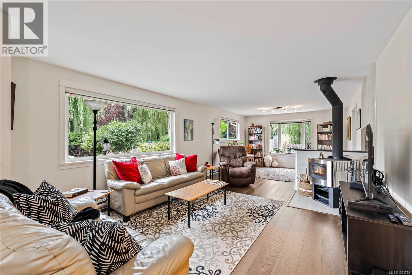  220 Park Drive, Salt Spring