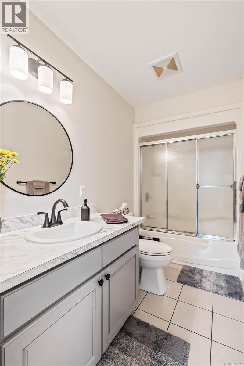  220 Park Drive, Salt Spring