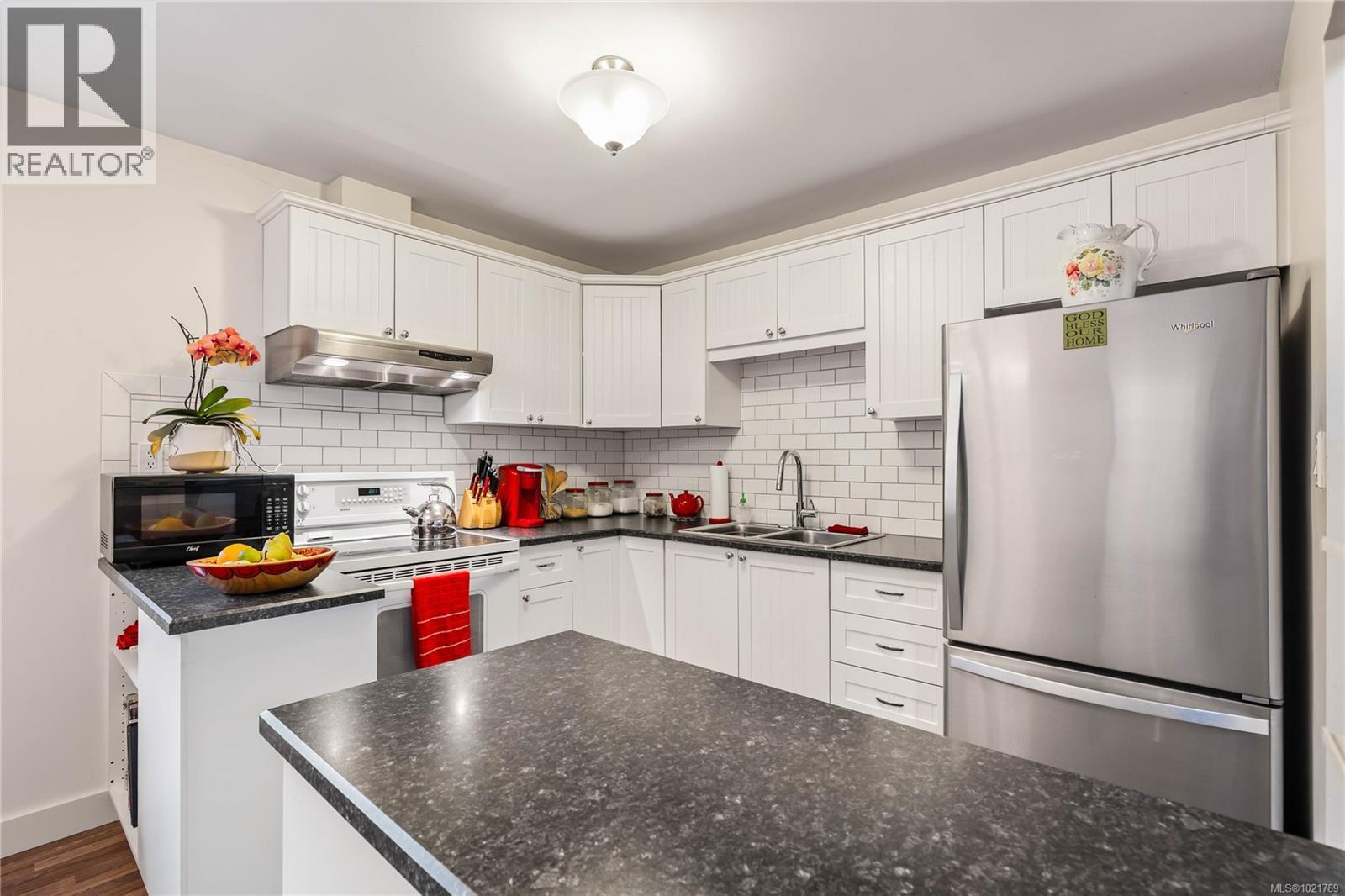  220 Park Drive, Salt Spring