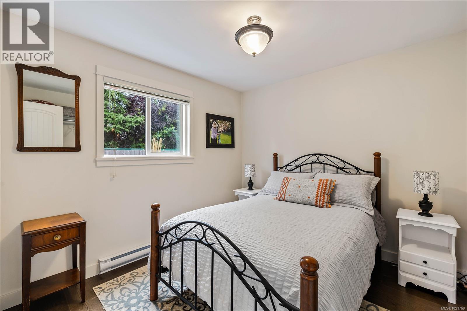  220 Park Drive, Salt Spring