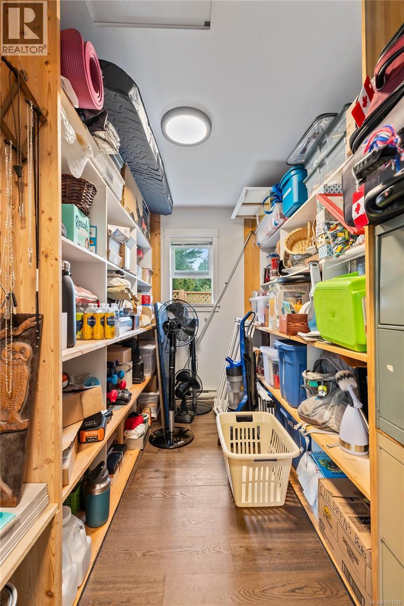  220 Park Drive, Salt Spring