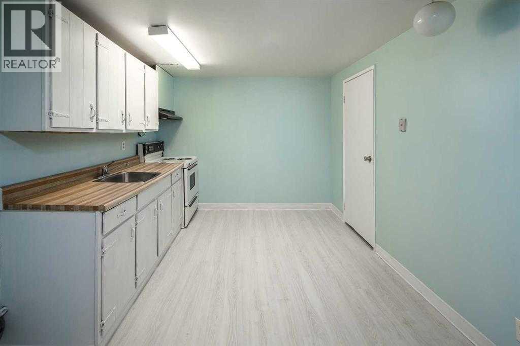 Single Family House Bungalow for Sale in  Rundlecairn Way NE Rundle Calgary 