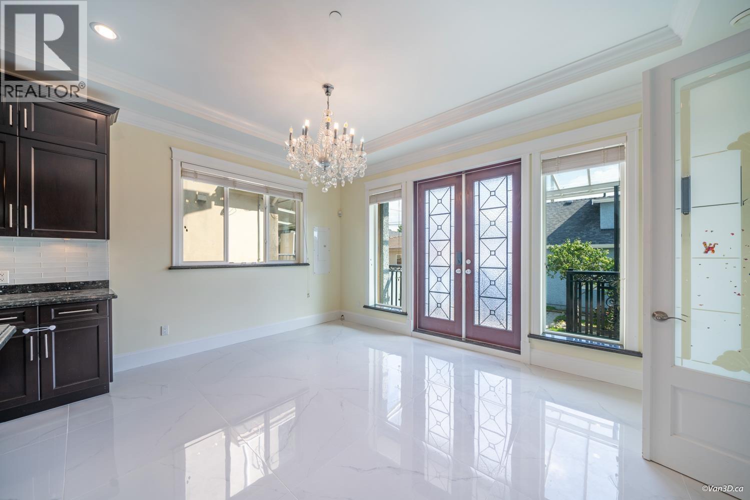 6830 VIVIAN STREET, Vancouver