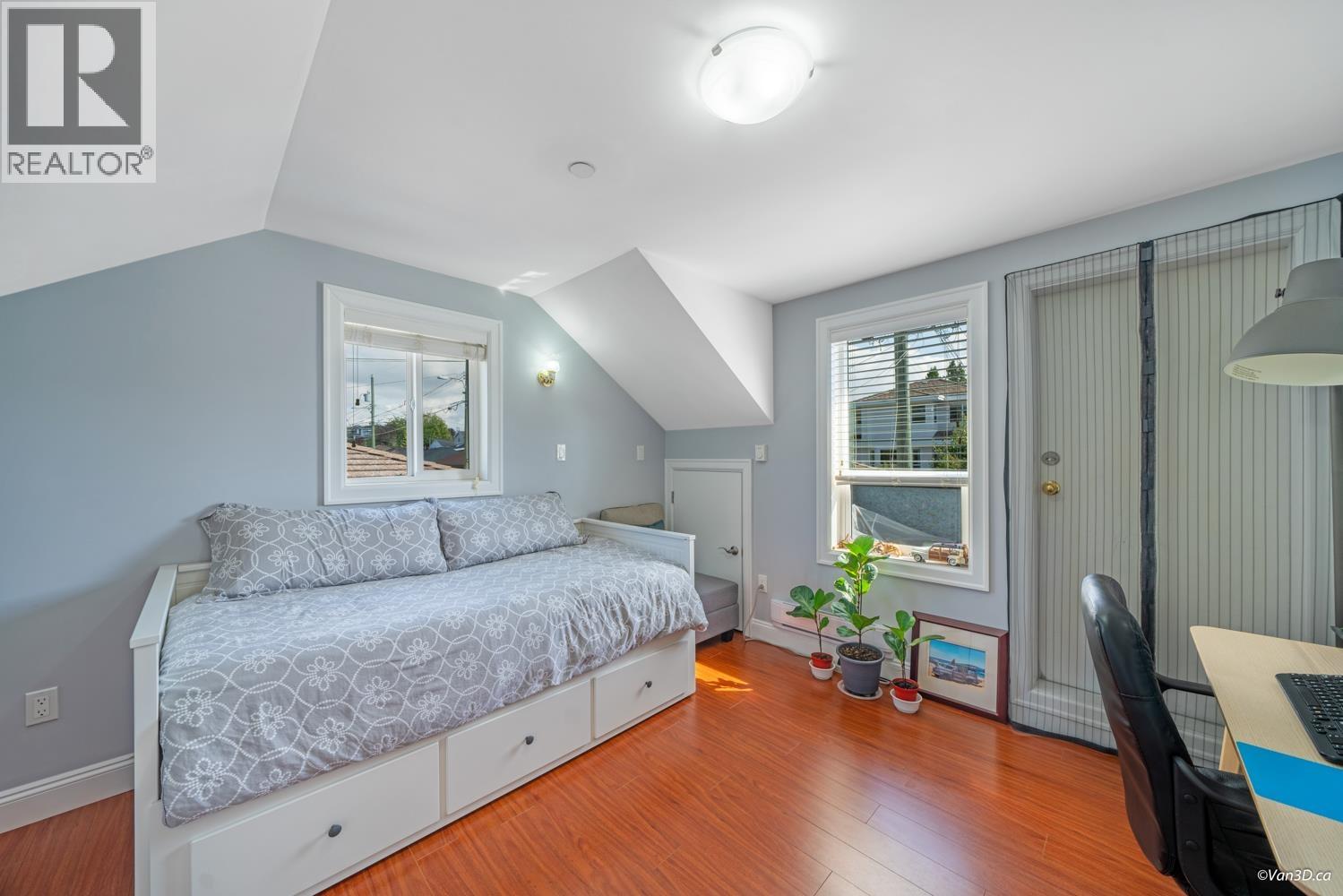 6830 VIVIAN STREET, Vancouver