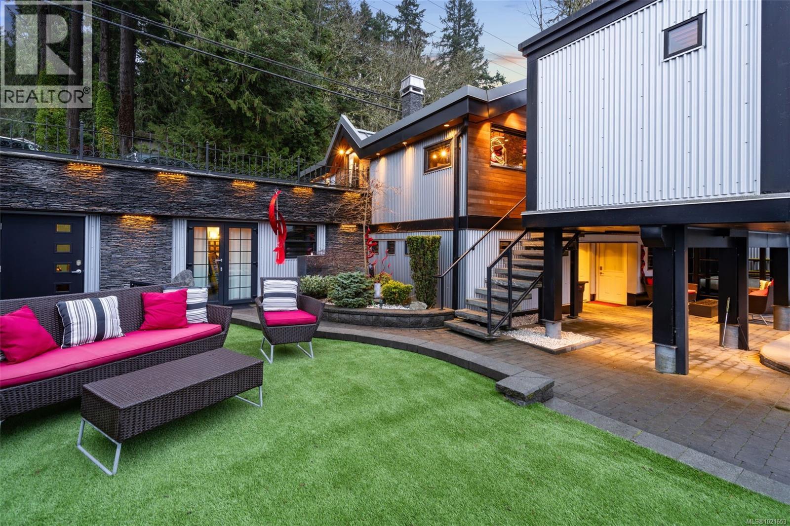 2386 Shawnigan Lake Rd, Shawnigan Lake