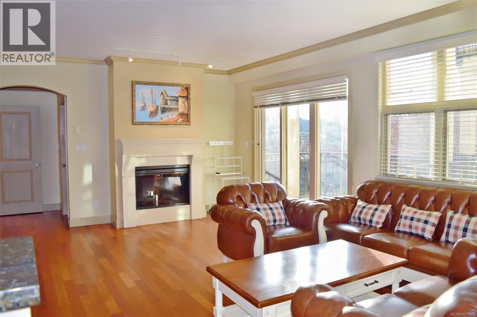 309 1620 McKenzie Avenue, Saanich