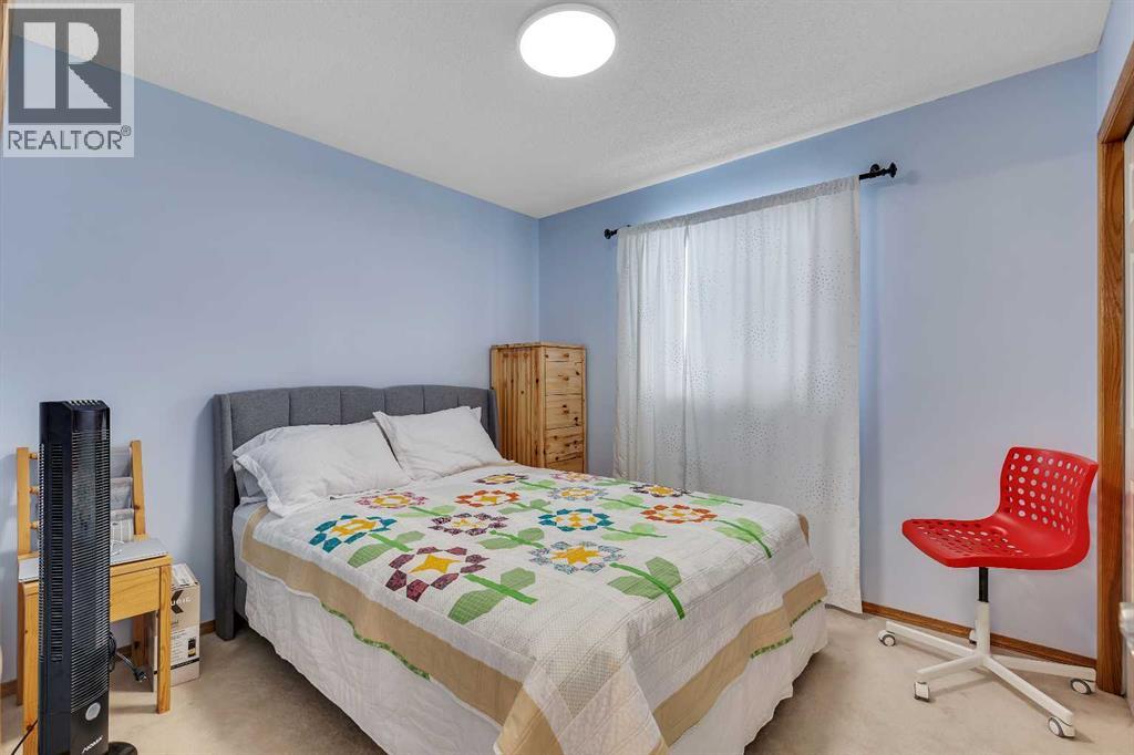 Single Family House Bi-level for Sale in  Hidden Valley Drive NW Hidden Valley Calgary 