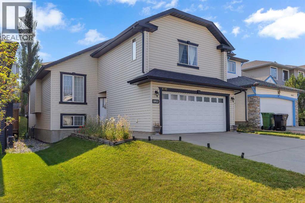 10913 Hidden Valley Drive NW, Calgary, Alberta