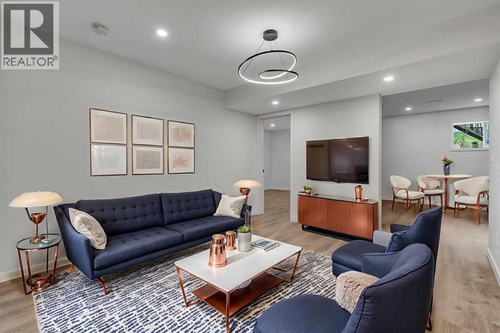 Single Family House Bi-level for Sale in  Hidden Valley Drive NW Hidden Valley Calgary 