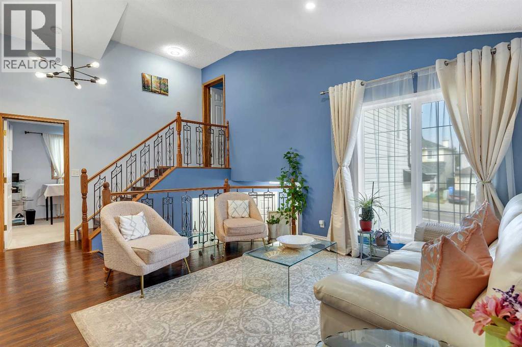 Single Family House Bi-level for Sale in  Hidden Valley Drive NW Hidden Valley Calgary 