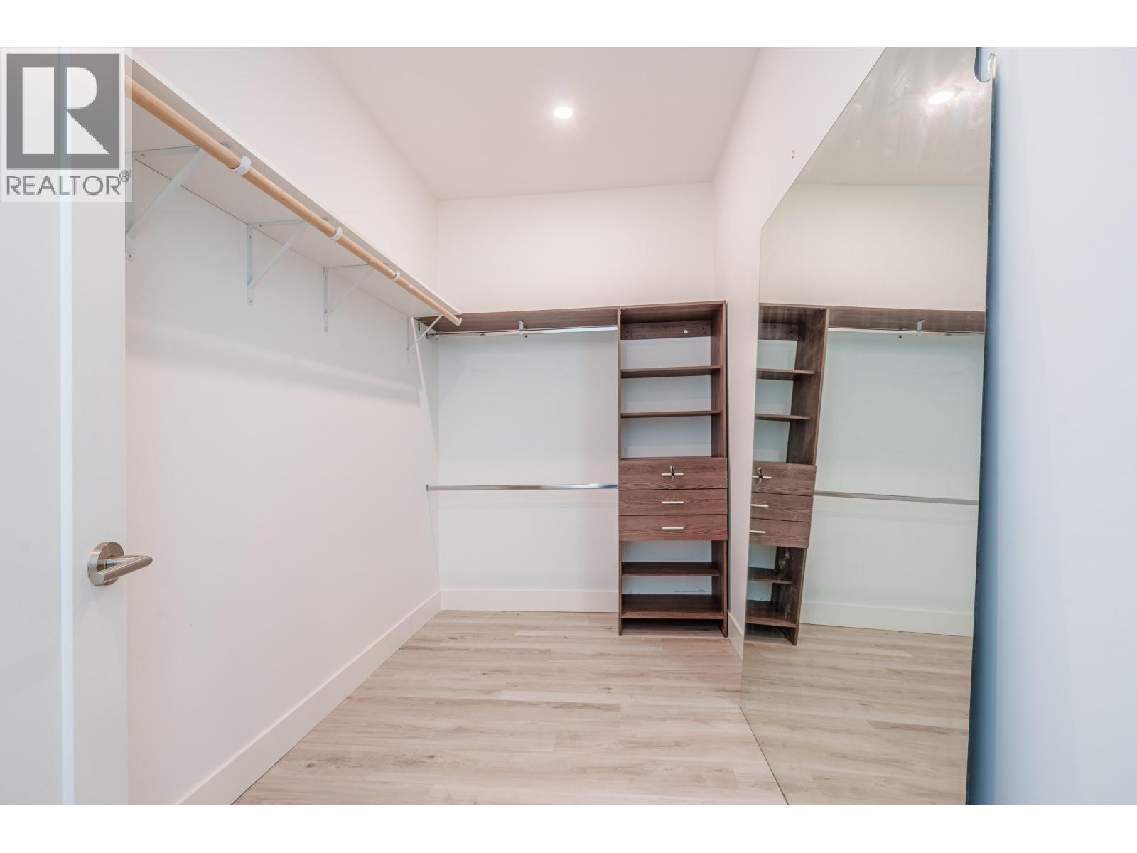 11120 SUNSHINE COAST HIGHWAY, Pender Harbour