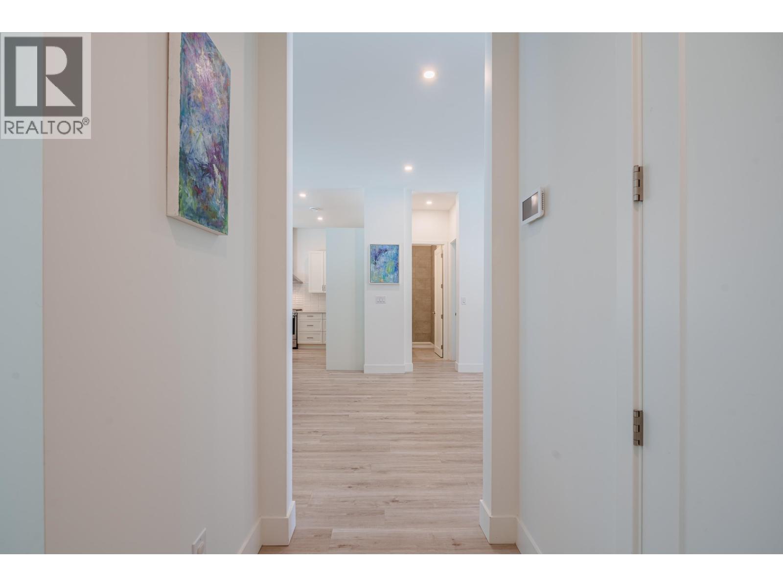 11120 SUNSHINE COAST HIGHWAY, Pender Harbour