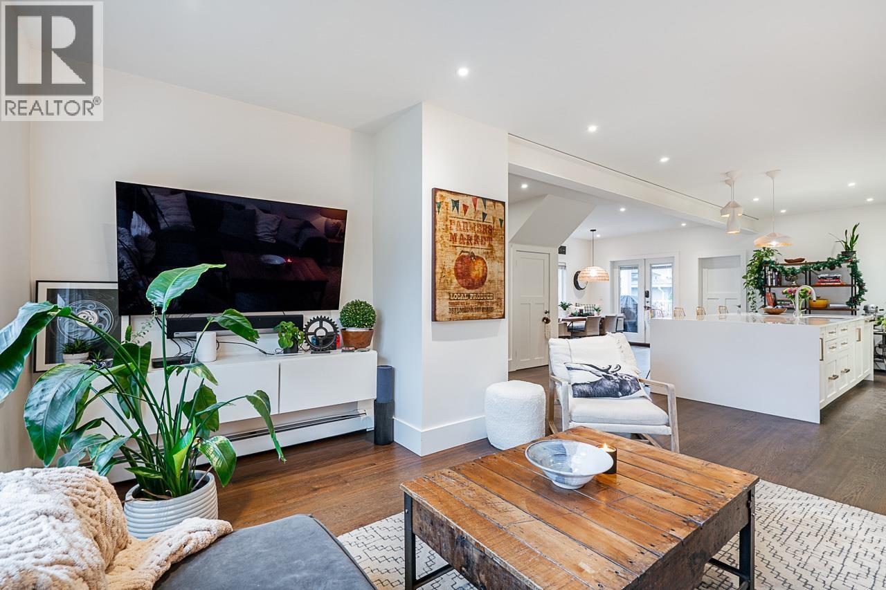 3576 MARSHALL STREET, Vancouver