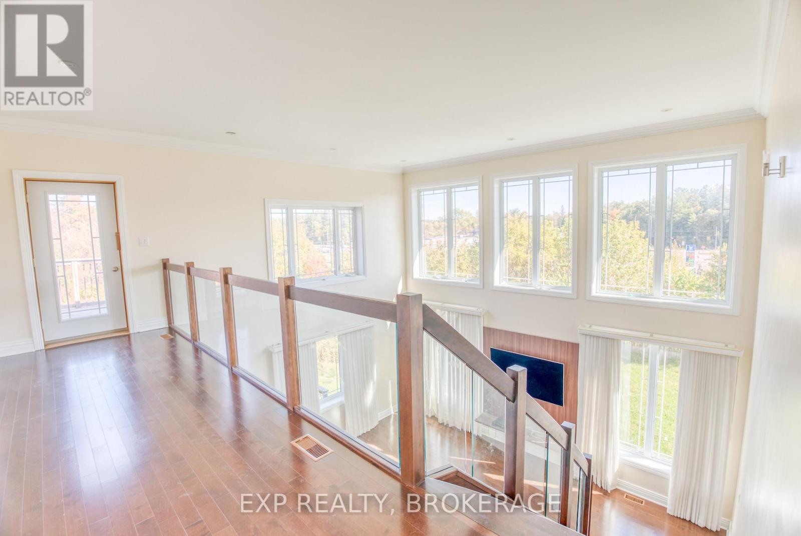 6 OLIVER ROAD - 18