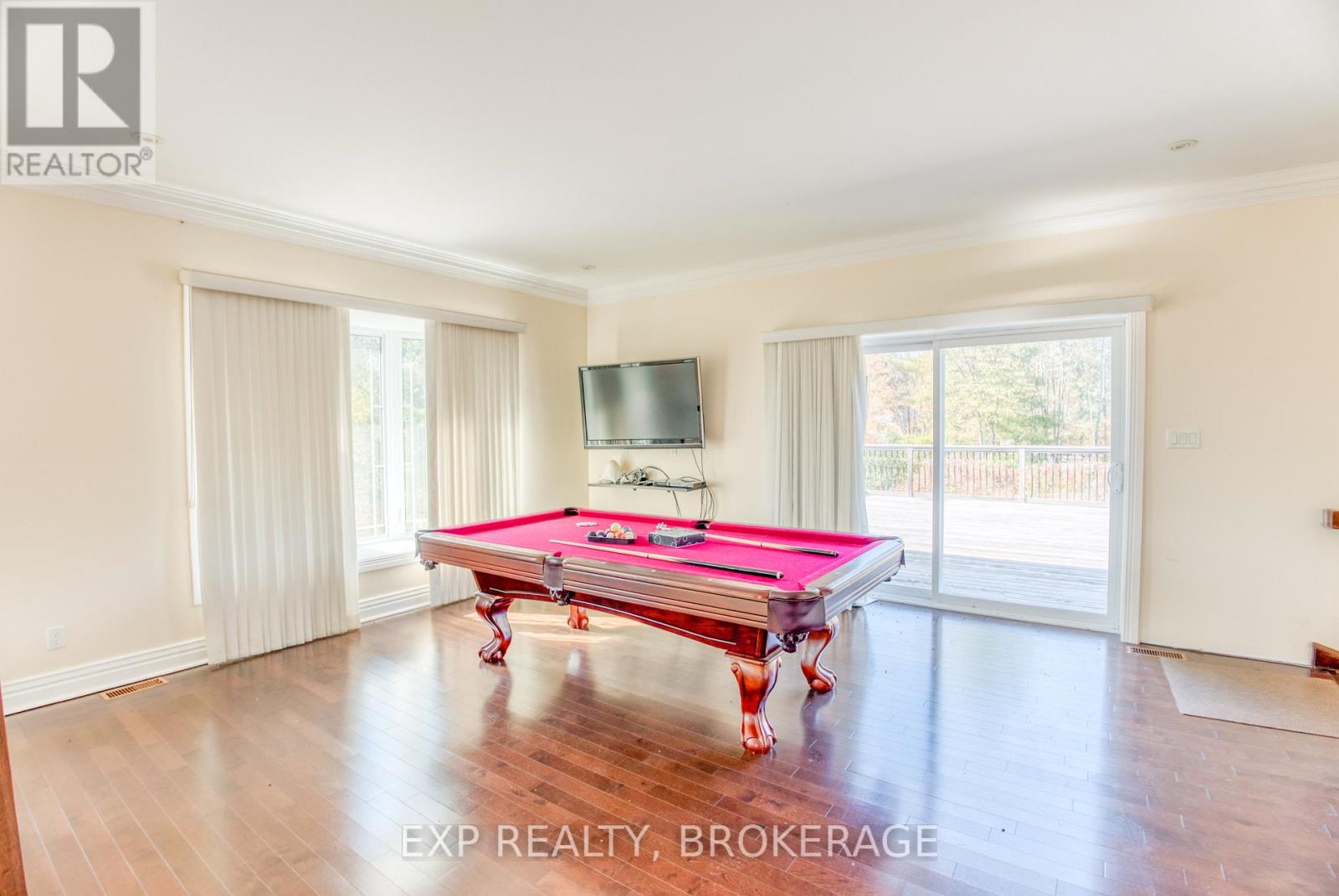 6 OLIVER ROAD - 22