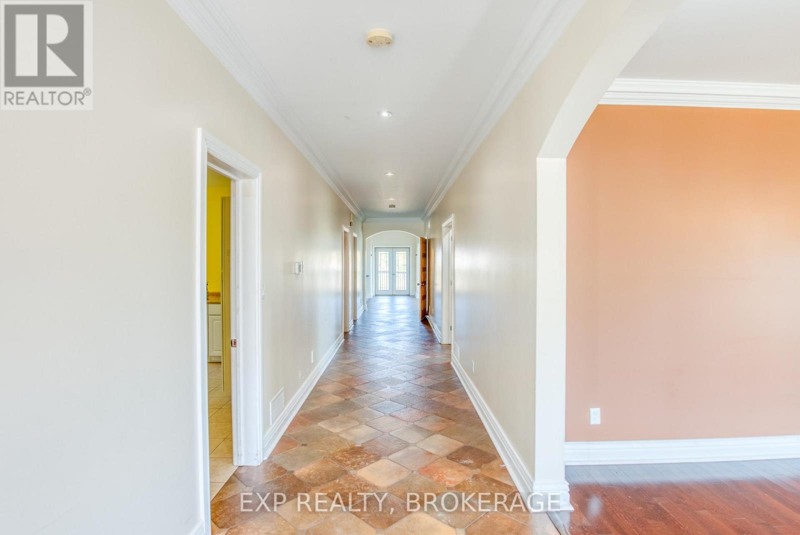 6 OLIVER ROAD - 3