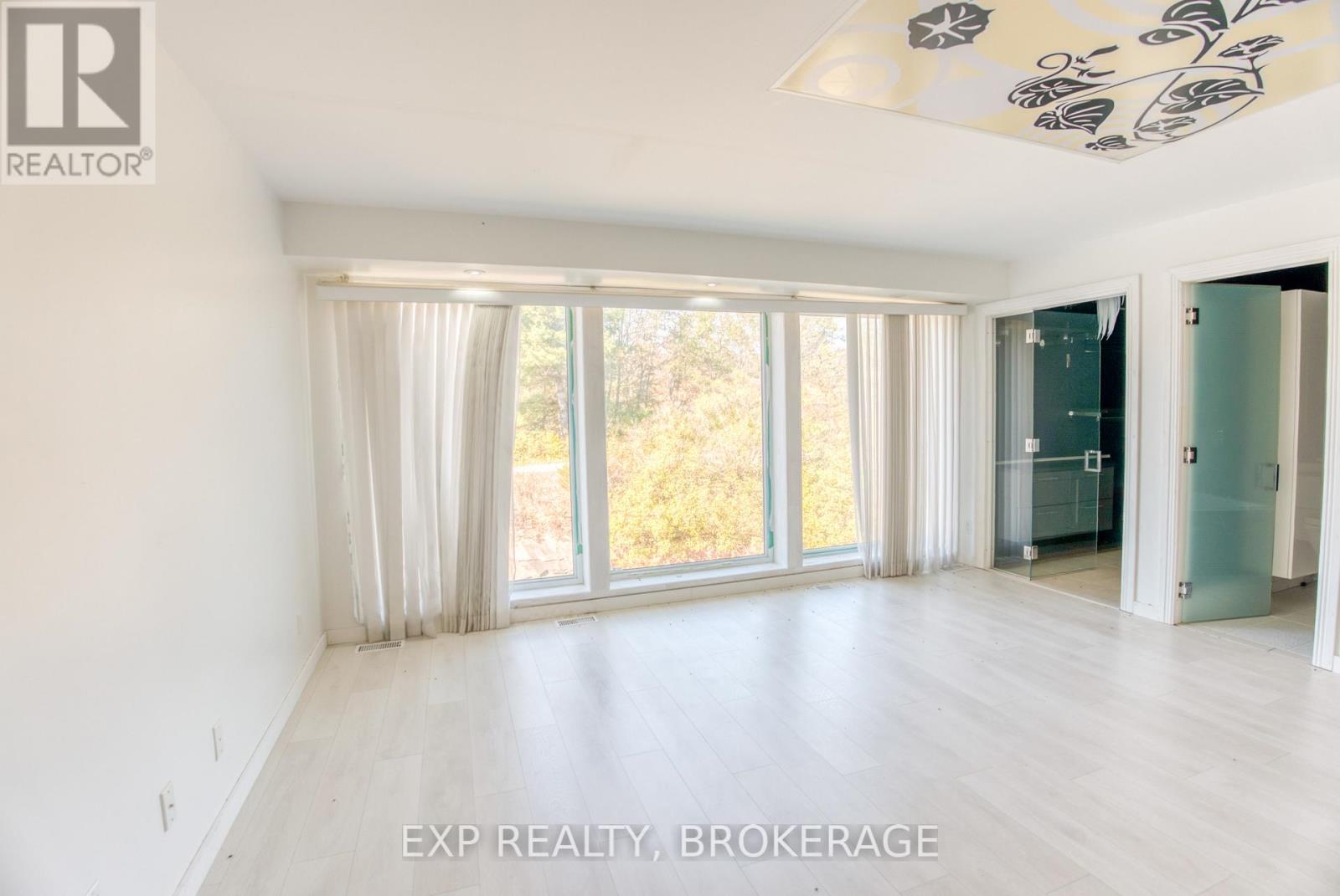 6 OLIVER ROAD - 32