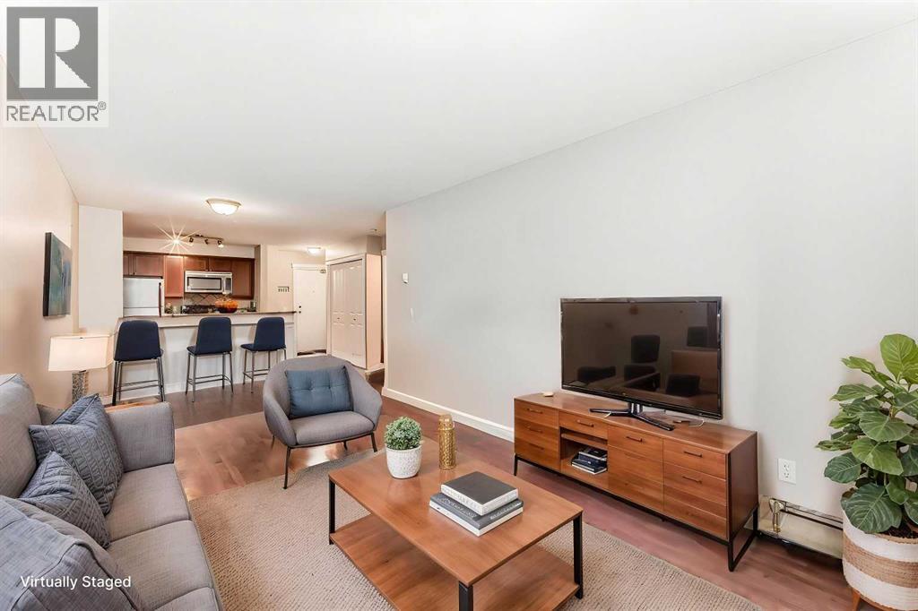 Single Family House for Sale in    Avenue NE Crescent Heights Calgary 