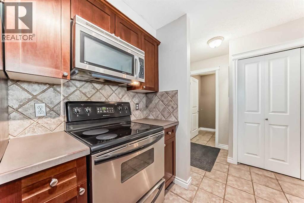 Single Family House for Sale in    Avenue NE Crescent Heights Calgary 