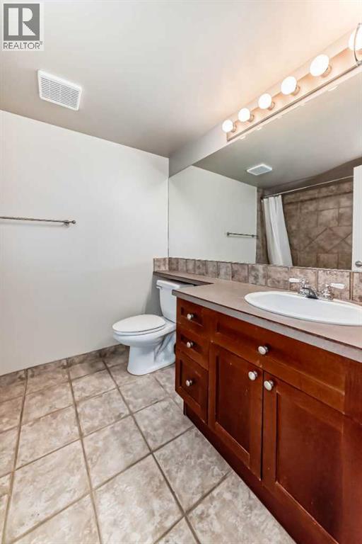 Single Family House for Sale in    Avenue NE Crescent Heights Calgary 