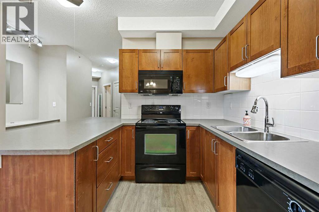 Single Family House for Sale in   Country Village Circle NE Country Hills Village Calgary 