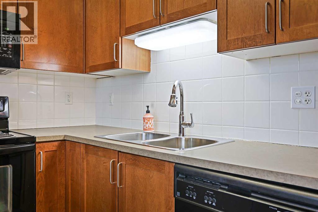 Single Family House for Sale in   Country Village Circle NE Country Hills Village Calgary 