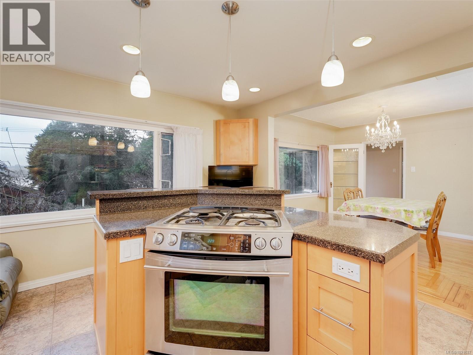  3059 Admirals Road, Saanich