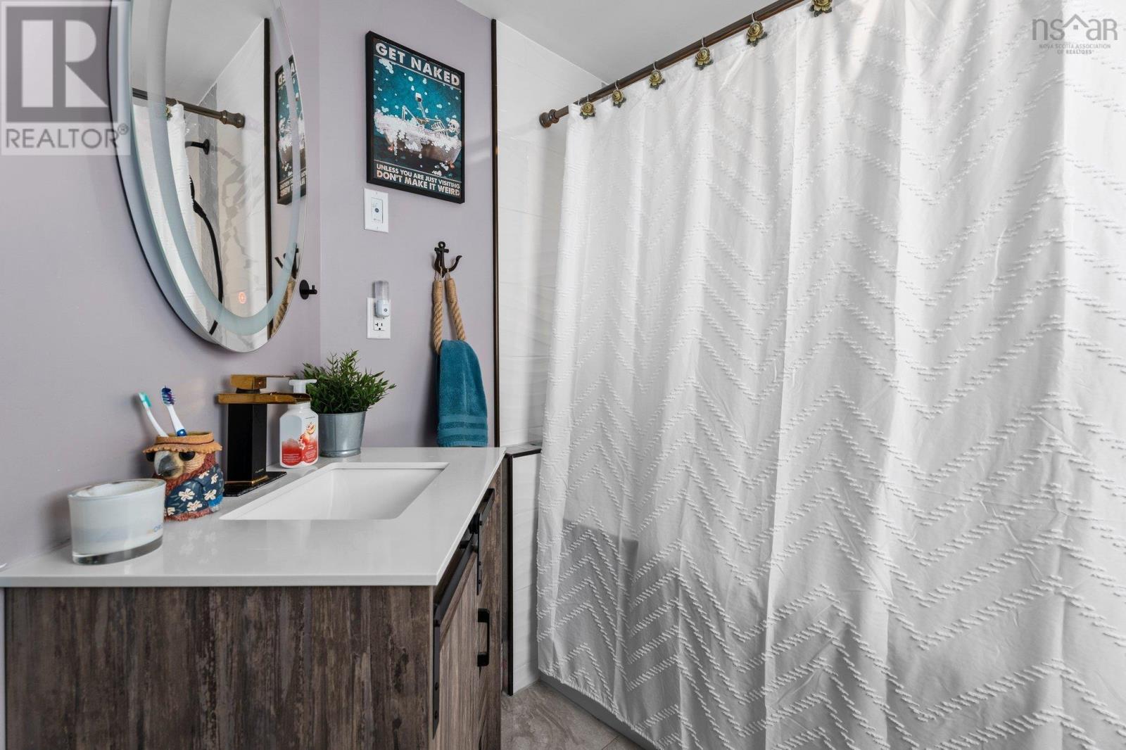 Property 21 of 50 of 135 West River Road