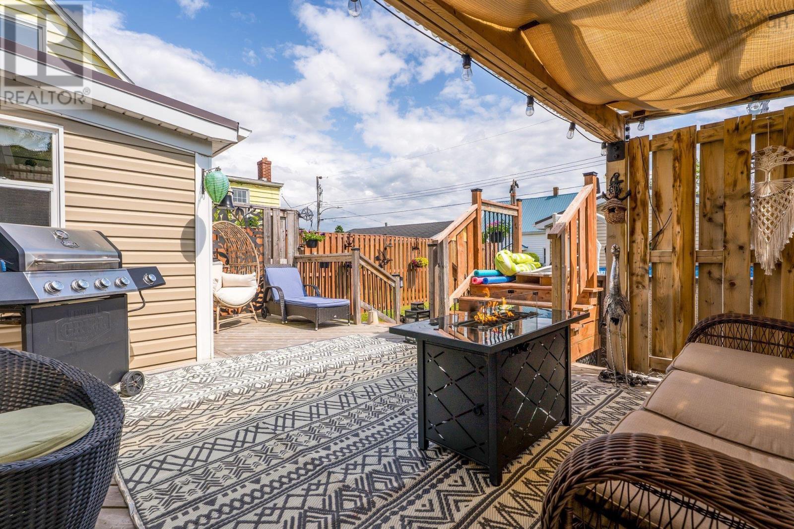 Property 35 of 50 of 135 West River Road