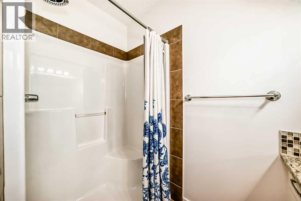 Single Family House for Sale in  Covecreek Circle NE Coventry Hills Calgary 