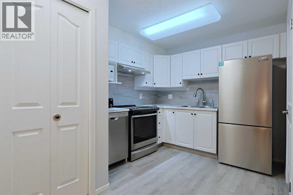 Single Family House for Sale in   Prominence Rise SW Patterson Calgary 