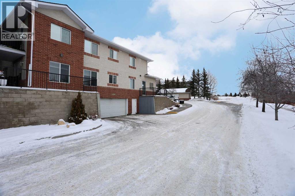 Single Family House for Sale in   Prominence Rise SW Patterson Calgary 