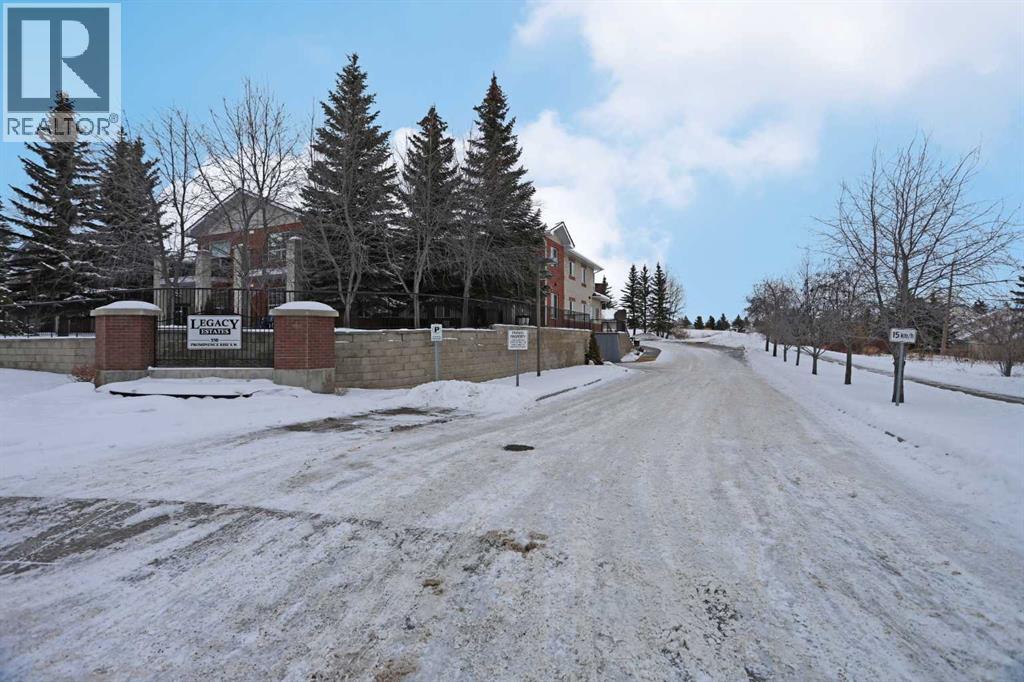 Single Family House for Sale in   Prominence Rise SW Patterson Calgary 