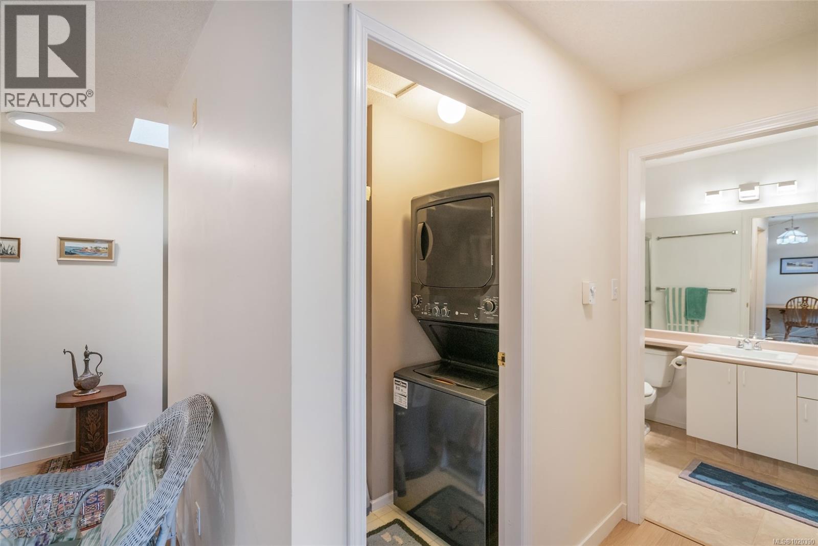 205 440 Schley Pl, Qualicum Beach